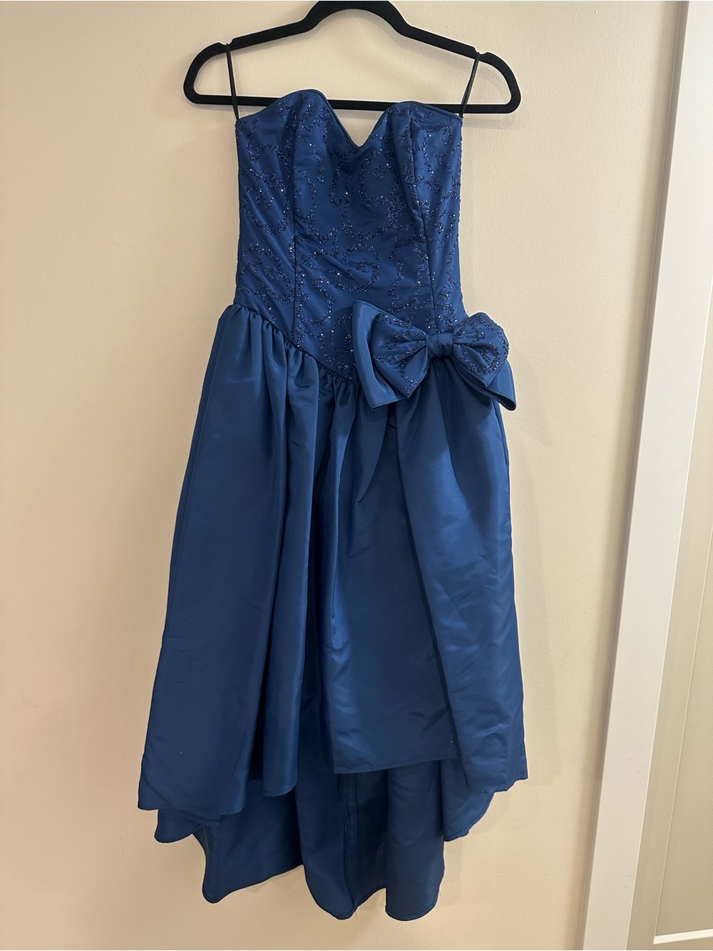 Vintage Gunne Sax Jessica
McClintock deep Blue Strapless Dress size Small